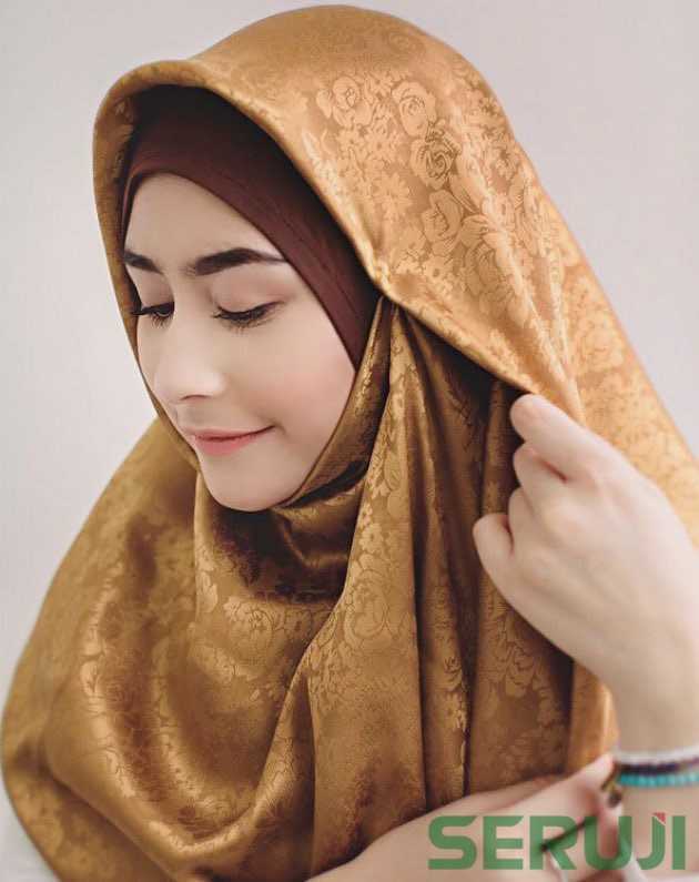 Prilly-Latuconsina-1