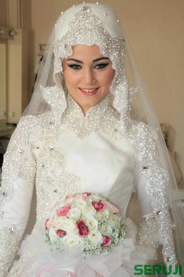1.-outstanding-Bridal-wedding-hijab-styles
