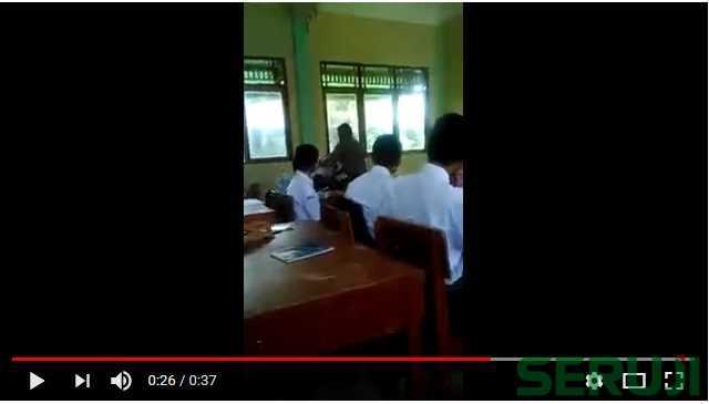 SMPN 10 Pangkalpinang Bantah Video Kekerasan Guru Pada Murid - SERUJI