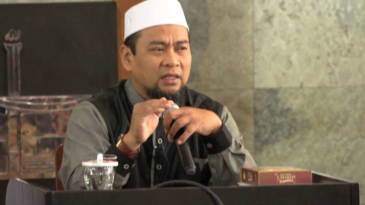 Usai Diperiksa 4 Jam, Polisi Persilakan Ustadz Zulkifli Usai Diperiksa 4 Jam, Polisi Persilakan Ustadz Zulkifli
