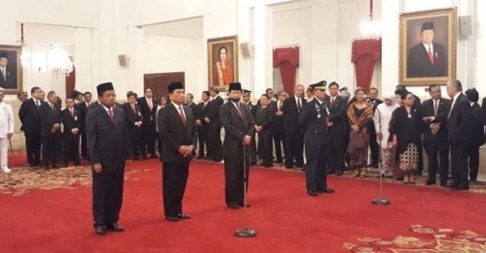 Presiden: Banyak Pertimbangan Pilih Moeldoko Dan Agum Gumelar — SERUJI