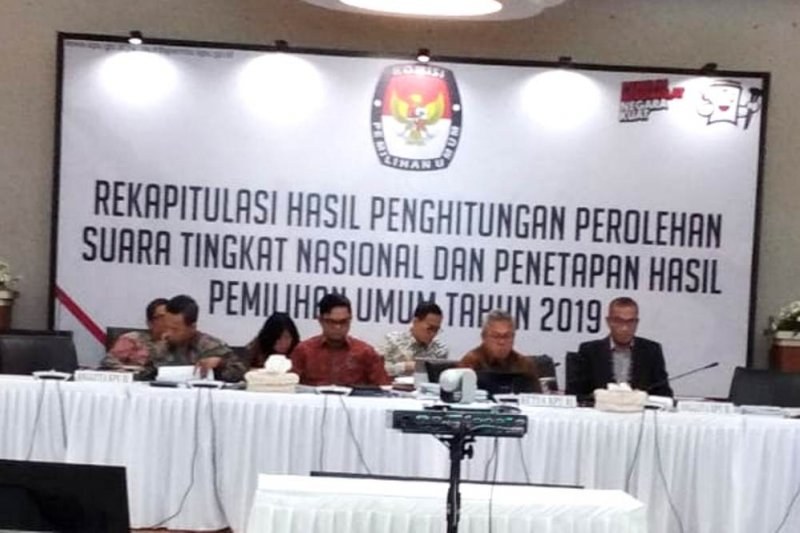 Hari Ini, KPU Jadwalkan Rekapitulasi Provinsi Sumatera Barat Dan Enam ...